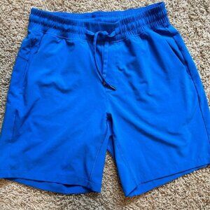 Men’s blue small CRZ Yoga shorts 7”